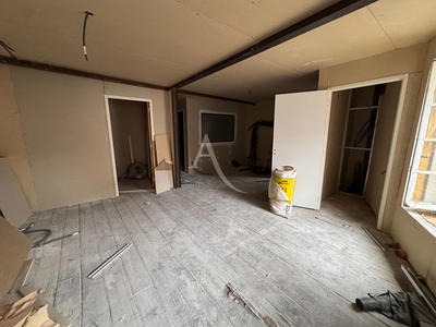 Appartement - 95 m² - 3 pièces