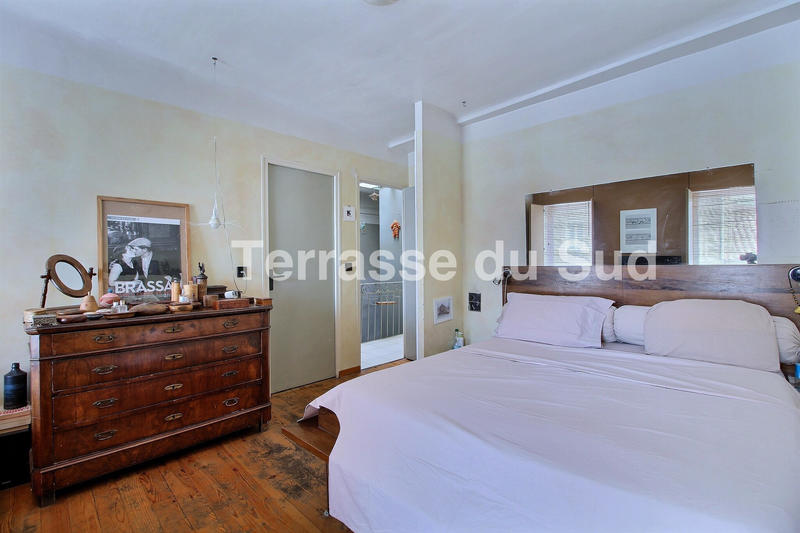 Appartement - 155 m² - 6 pièces