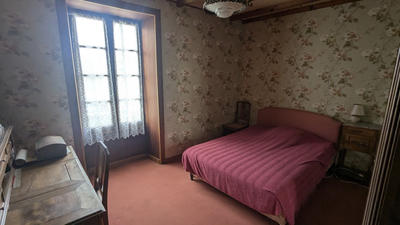 Maison - 205 m² - 8 pièces