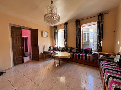 Maison - 289 m² - 12 pièces