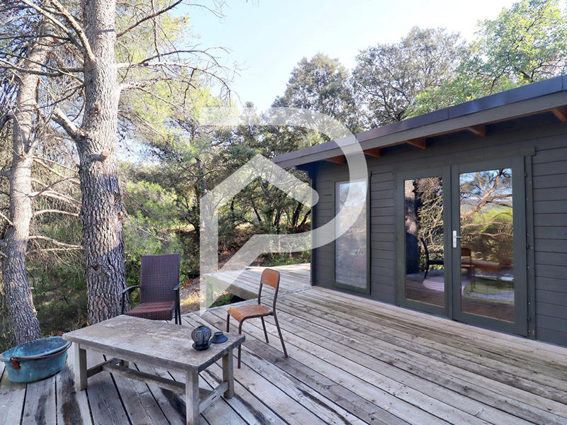 Villa - 183 m² - 12 pièces