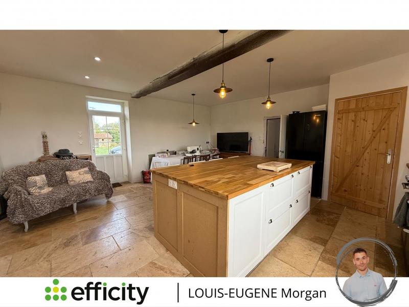 Corps de ferme - 780 m² - 7 pièces