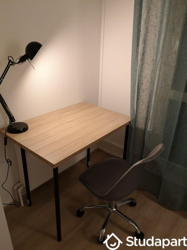 Chambre - 11 m² - 1 pièce