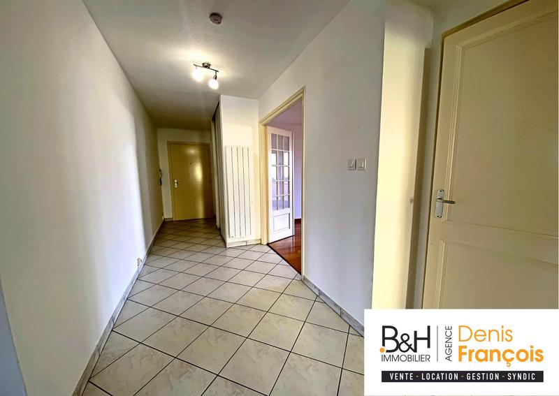 Appartement - 90 m² - 4 pièces