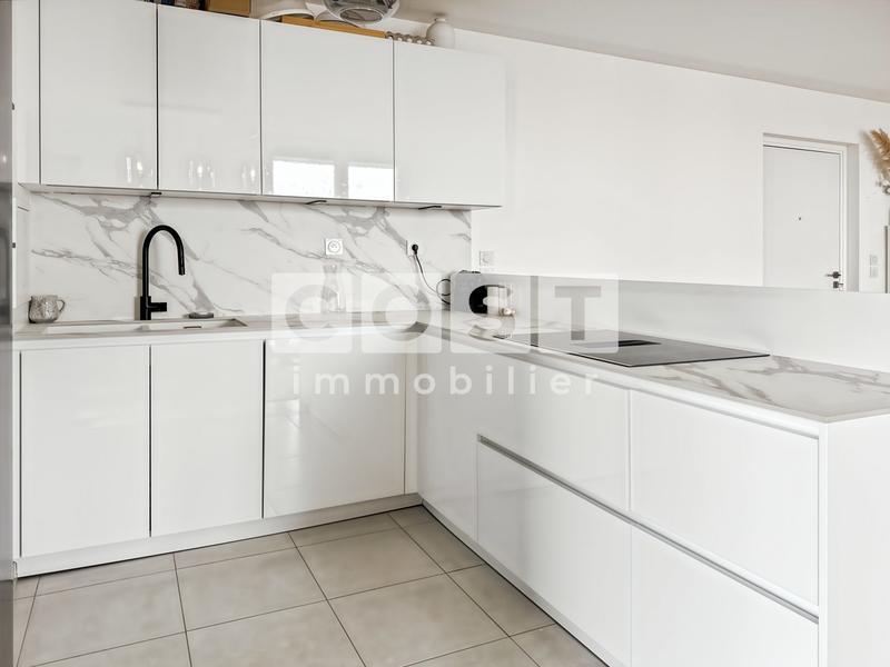 Appartement - 87 m² - 4 pièces