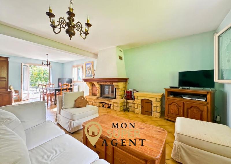 Maison - 171 m² - 9 pièces