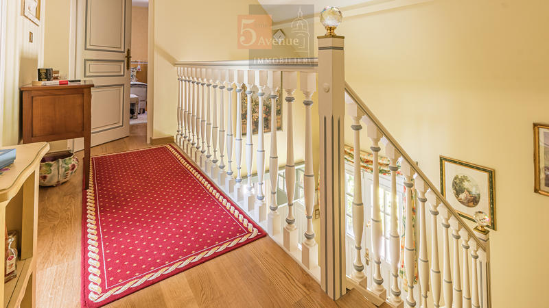 Maison - 175 m² - 7 pièces