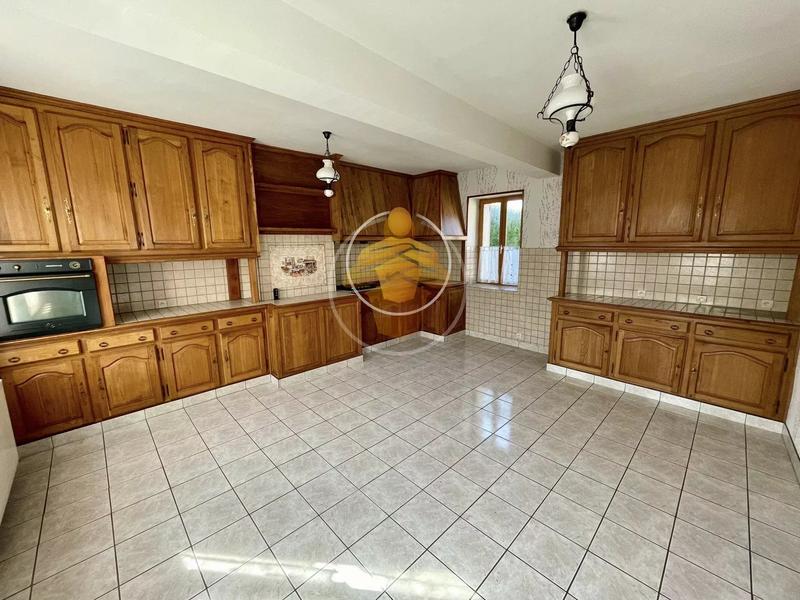 Maison - 150 m² - 5 pièces