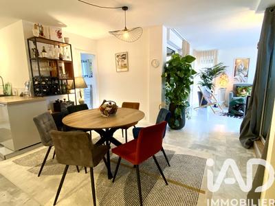 Appartement - 85 m² - 4 pièces