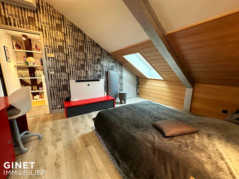 Appartement - 138 m² - 5 pièces