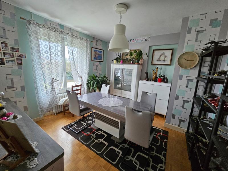 Maison - 115 m² - 6 pièces