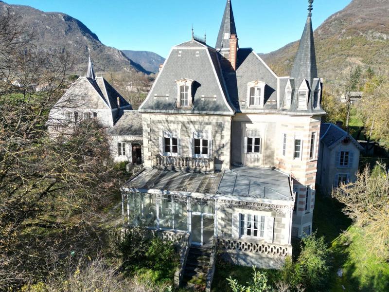 Maison de maîtres - 277 m² - 22 pièces