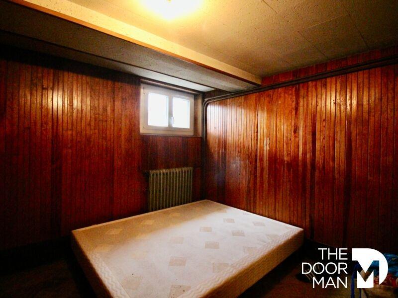 Pavillon - 100 m² - 5 pièces