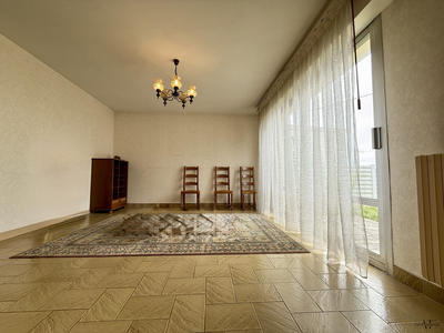 Maison traditionnelle - 121 m² - 7 pièces