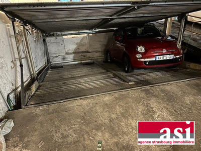 Parking / Garage - 11 m²