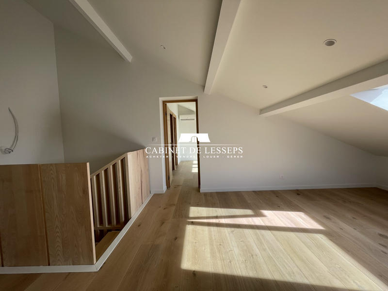 Maison - 162 m² - 6 pièces