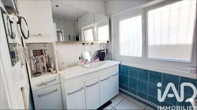 Maison - 167 m² - 6 pièces