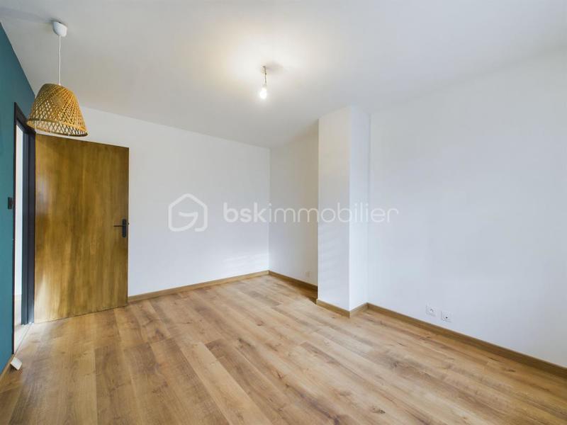 Maison - 136 m² - 7 pièces