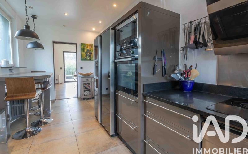 Maison - 266 m² - 10 pièces