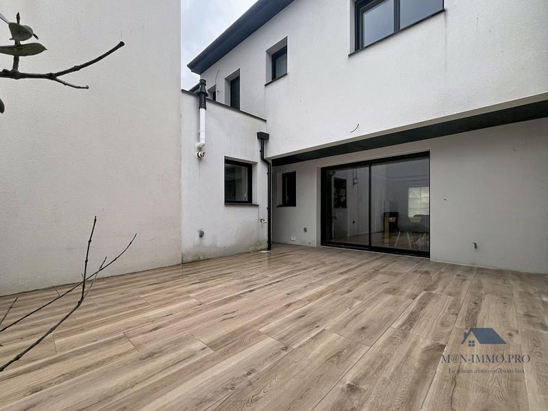 Maison contemporaine - 140 m² - 7 pièces