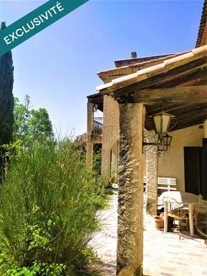 Maison - 220 m² - 8 pièces