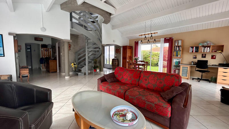 Maison - 145 m² - 5 pièces