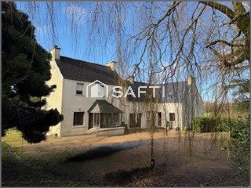 Maison - 176 m² - 10 pièces