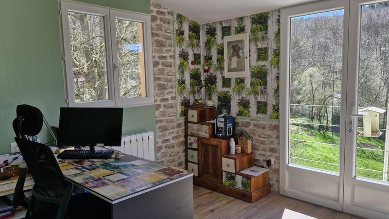 Maison - 300 m² - 11 pièces