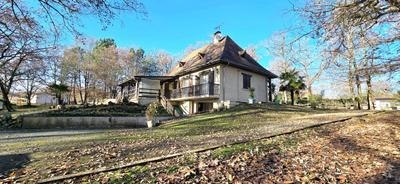 Maison - 128 m² - 5 pièces