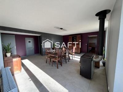 Maison - 201 m² - 8 pièces