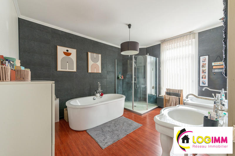 Maison - 103 m² - 4 pièces