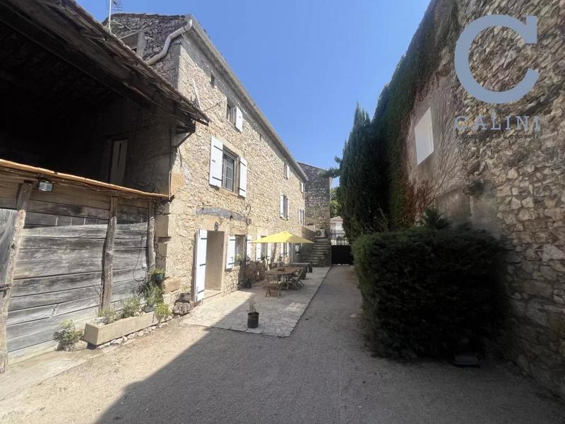 Maison de village - 195 m² - 7 pièces