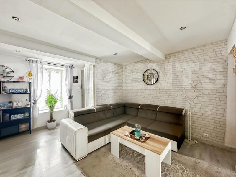 Maison - 117 m² - 7 pièces