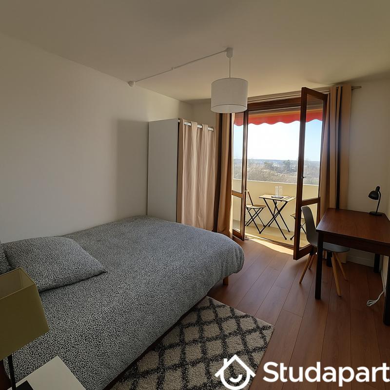 Chambre - 10 m² - 1 pièce