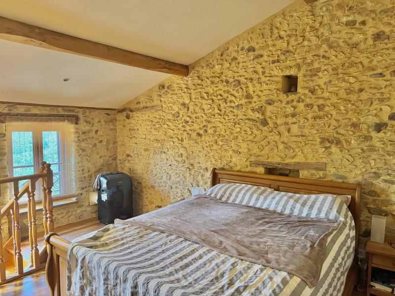 Maison traditionnelle - 174 m² - 7 pièces