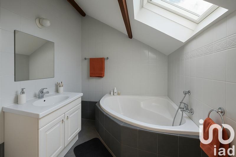 Maison - 103 m² - 5 pièces