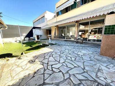 Maison - 91 m² - 4 pièces