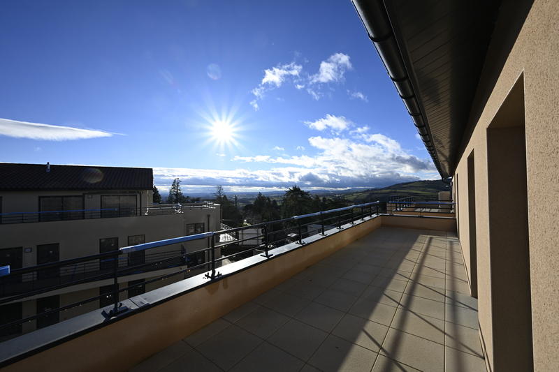 Appartement - 110 m² - 5 pièces