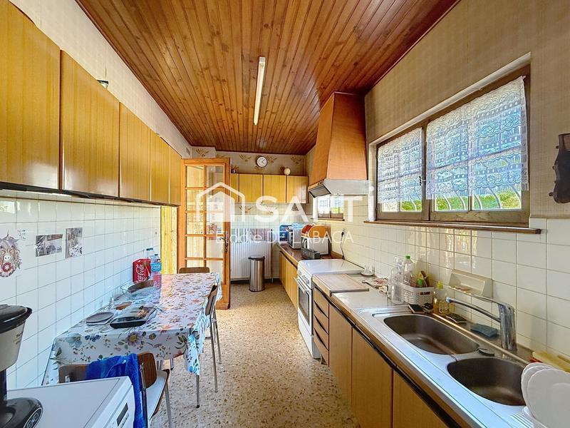 Maison - 104 m² - 4 pièces