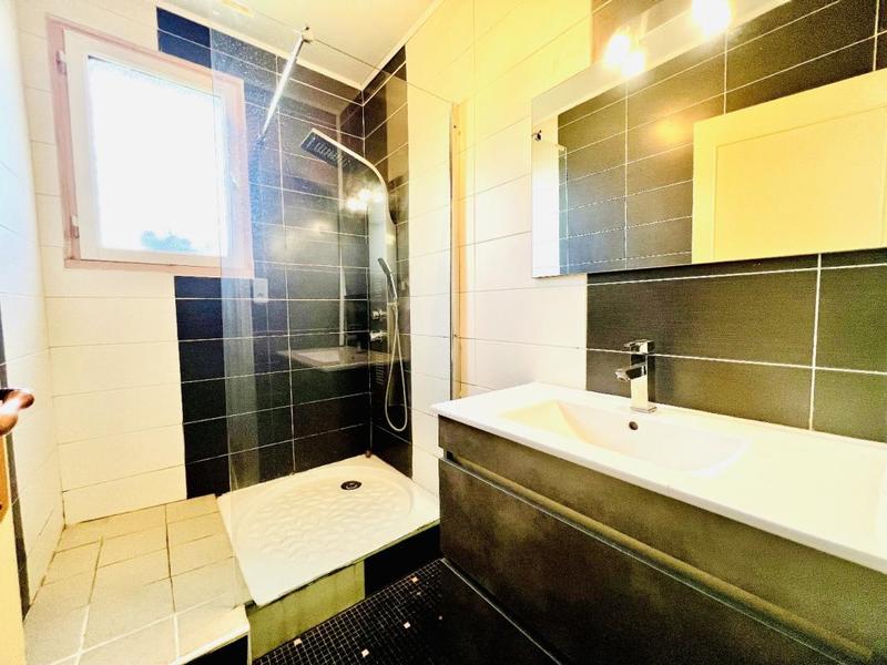 Maison - 90 m² - 6 pièces