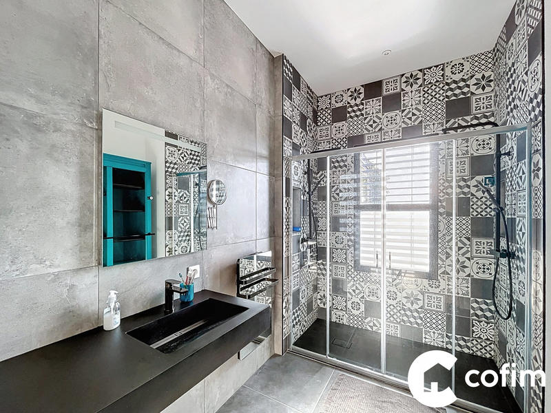 Maison - 157 m² - 6 pièces