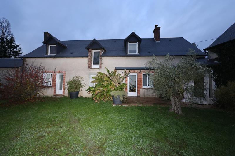 Maison - 150 m² - 7 pièces