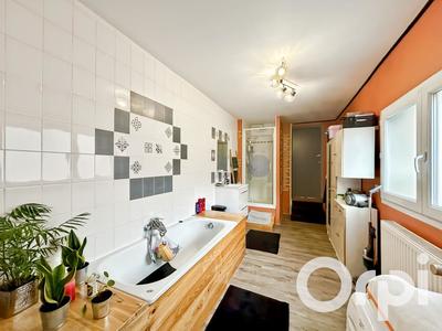 Maison - 125 m² - 5 pièces