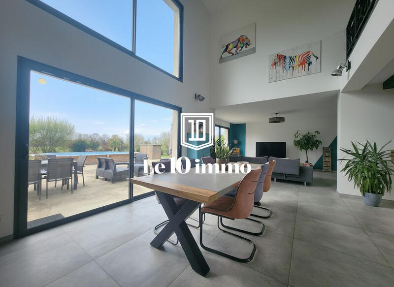 Maison contemporaine - 165 m² - 7 pièces