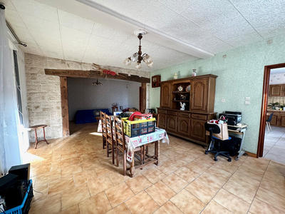 Maison - 95 m² - 4 pièces