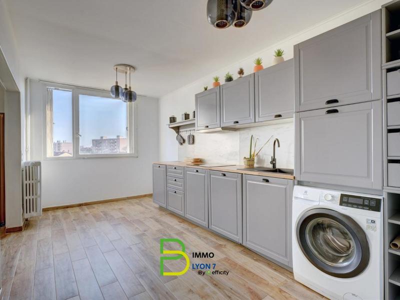 Appartement - 79 m² - 3 pièces