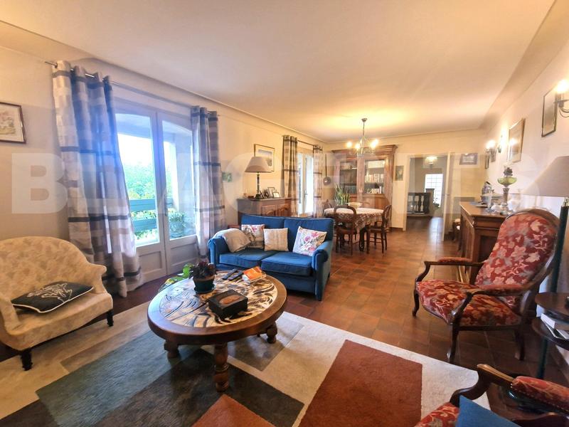 Maison - 175 m² - 6 pièces