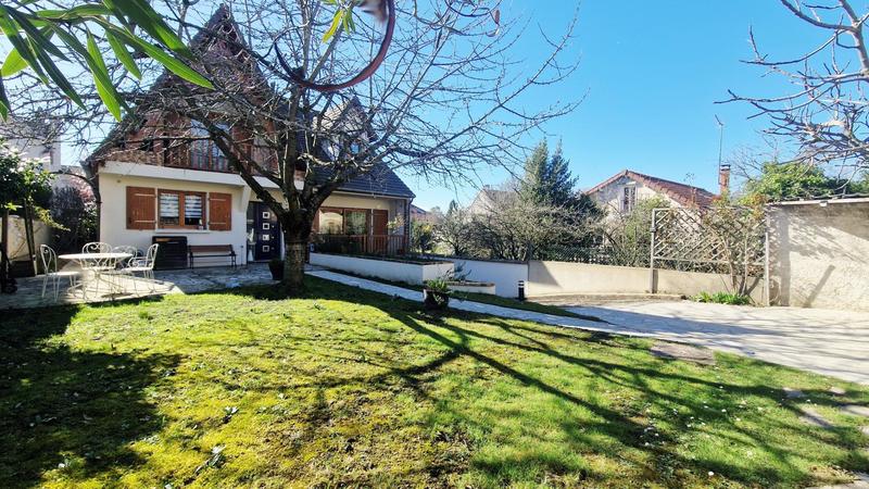 Maison - 148 m² - 7 pièces