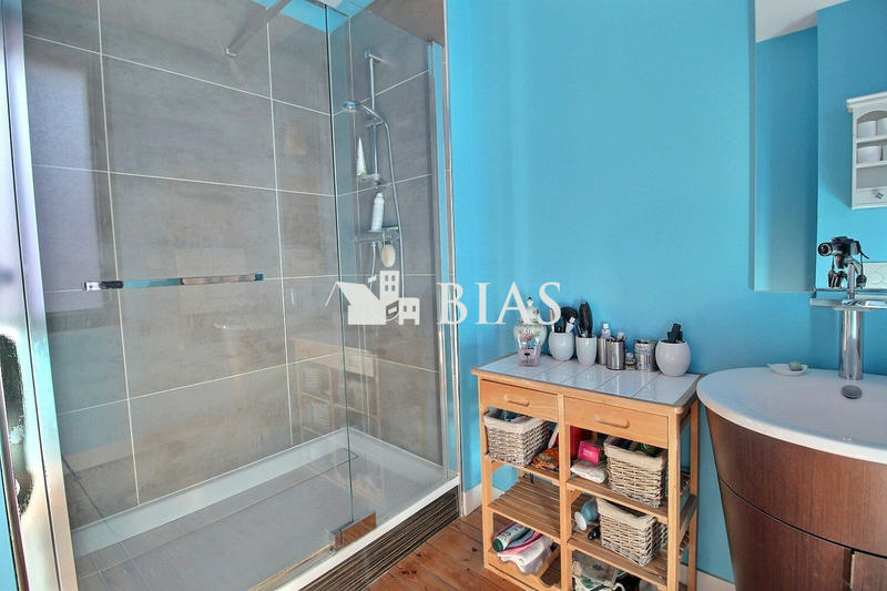 Maison - 190 m² - 7 pièces