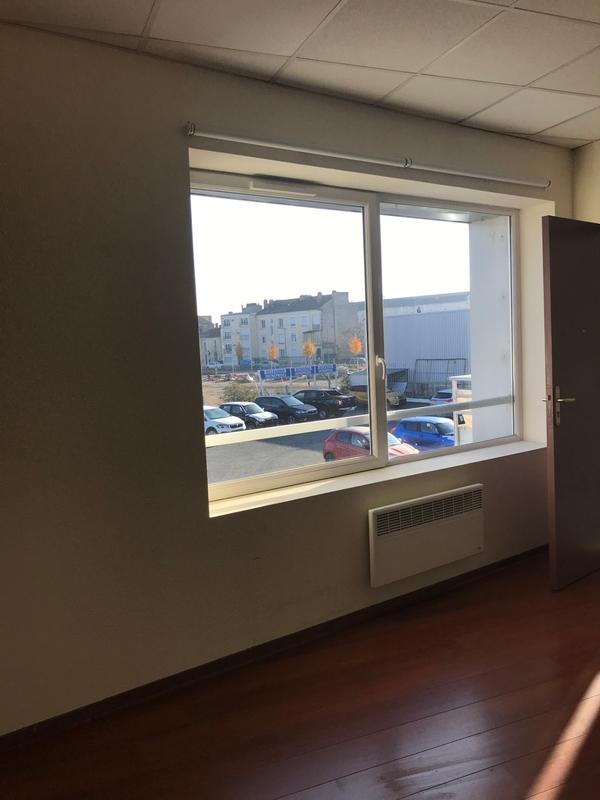 Bureau - 190 m² - 6 pièces